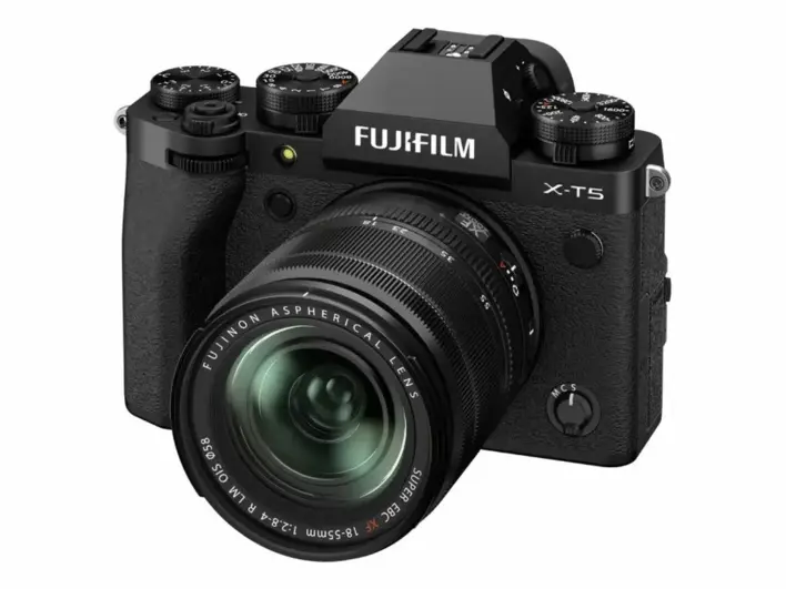 Fujifilm X-T5 kit m/ 18-55m f/2.8-4 Sort